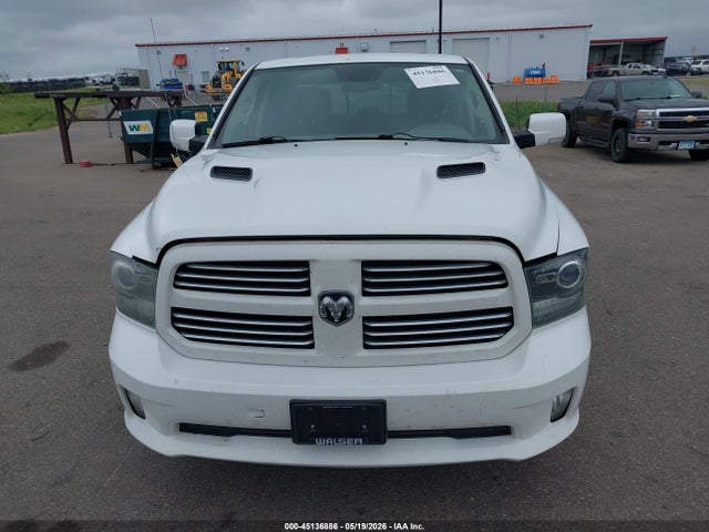 45136886 :رقم المزاد ، 1C6RR7UT2FS528119 vin ، 2015 Ram 1500 Sport مزاد بيع