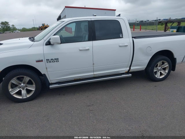 45136886 :رقم المزاد ، 1C6RR7UT2FS528119 vin ، 2015 Ram 1500 Sport مزاد بيع