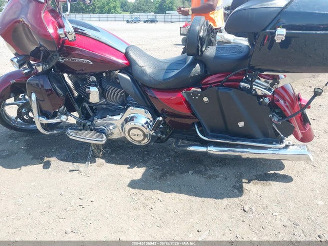 45136943 :رقم المزاد ، 1HD1PZ816CB957788 vin ، 2012 Harley-davidson Flhxse3 Cvo Street Glide مزاد بيع