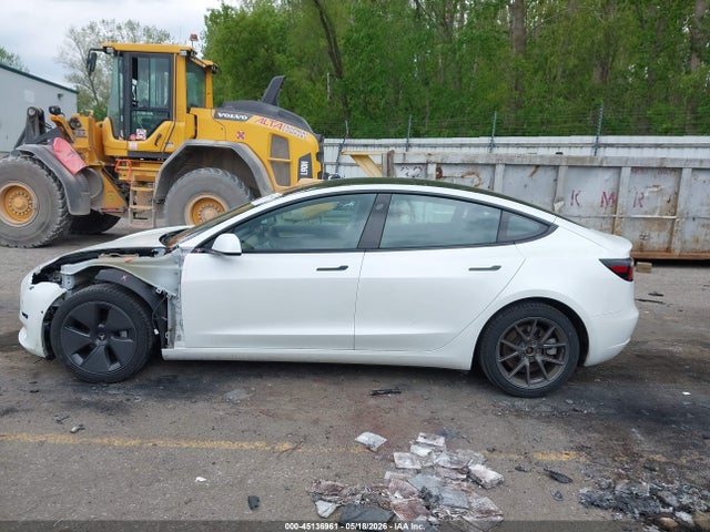 Tesla Model 3 Standard Range Plus Rear-wheel Drive 2021 5YJ3E1EA4MF076933 Image 14