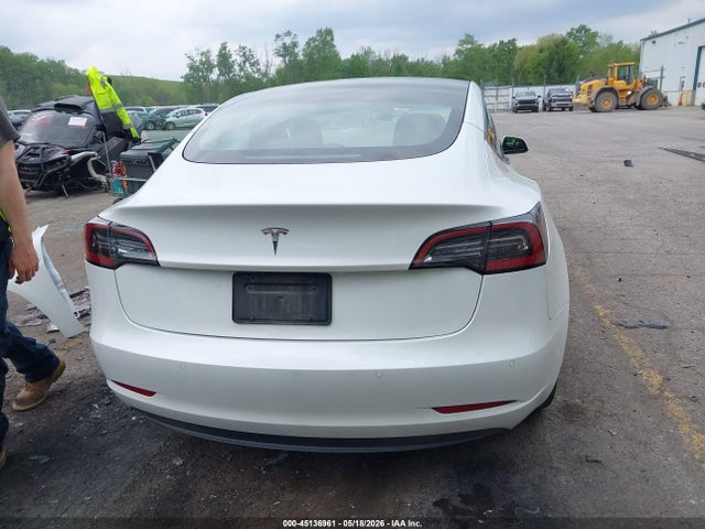 Tesla Model 3 Standard Range Plus Rear-wheel Drive 2021 5YJ3E1EA4MF076933 Image 16