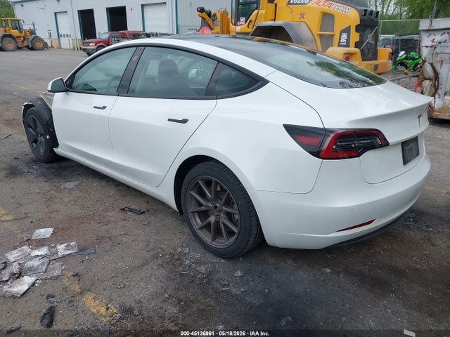 Tesla Model 3 Standard Range Plus Rear-wheel Drive 2021 5YJ3E1EA4MF076933 Image 3