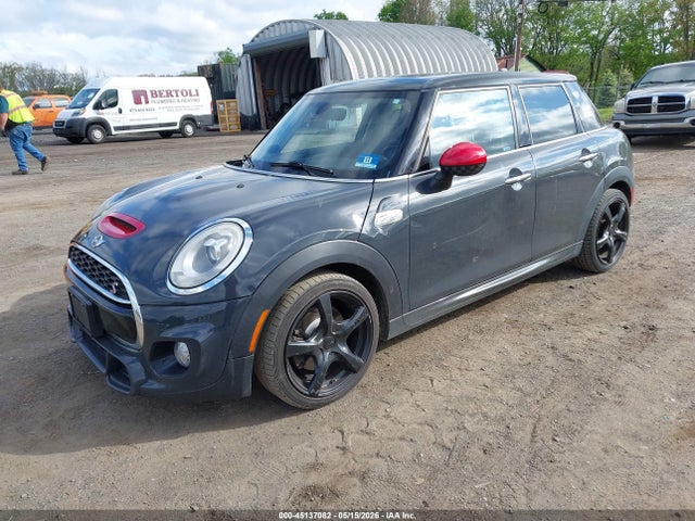 Продажа на аукционе авто 2017 Mini Hardtop Cooper S, vin: WMWXU3C5XH2B64139, номер лота: 45137082