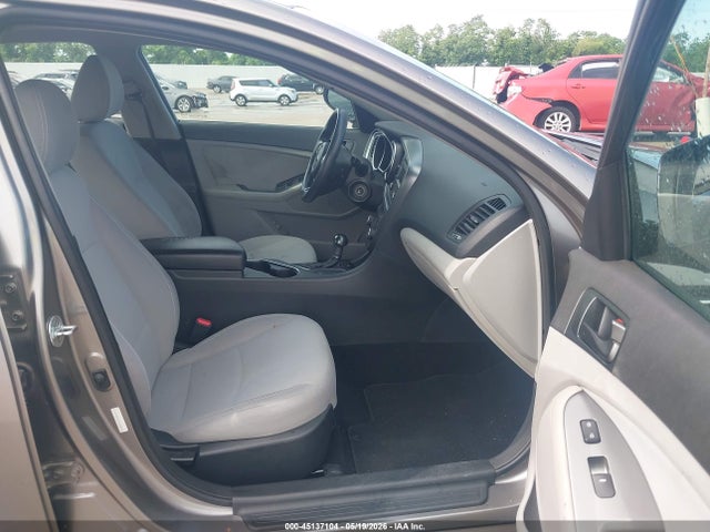 45137104 :رقم المزاد ، 5XXGM4A75FG502936 vin ، 2015 Kia Optima Lx مزاد بيع