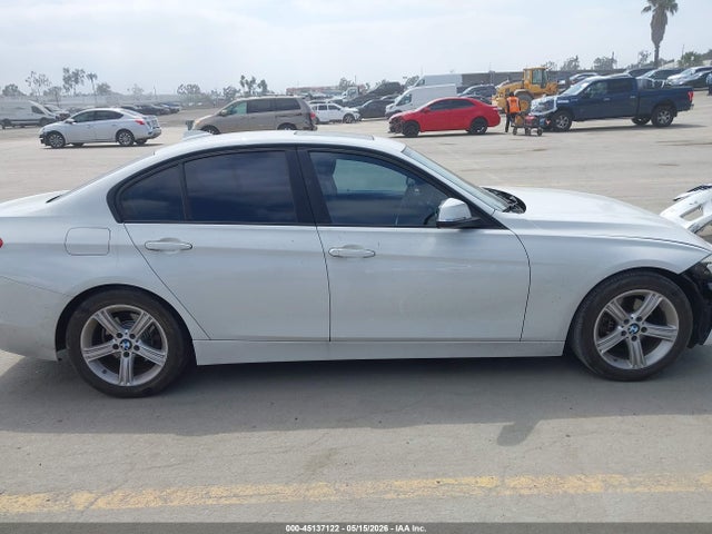 2013 Bmw 328i მანქანა იყიდება აუქციონზე, vin: WBA3C1C57DF441108, აუქციონის ნომერი: 45137122