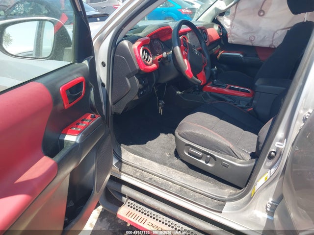Продаж на аукціоні авто 2022 Toyota Tacoma Sr5 V6, vin: 3TMCZ5AN6NM493813, номер лоту: 45137123