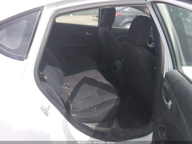 1C3CDFAA0FD378952 Dodge DART SE