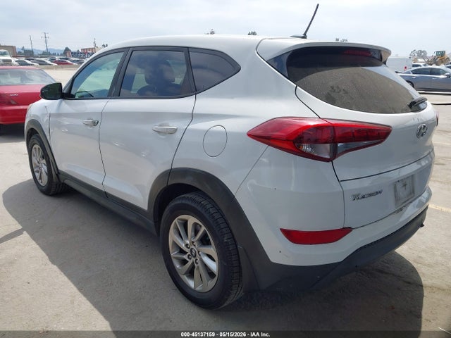 KM8J23A40GU248006 Hyundai TUCSON SE