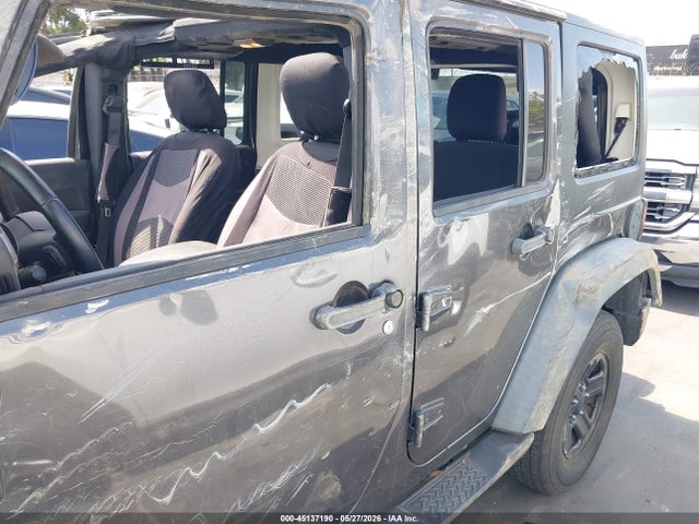 1C4BJWDG5JL831705 Jeep Wrangler Jk Unlimited Sport 4x4