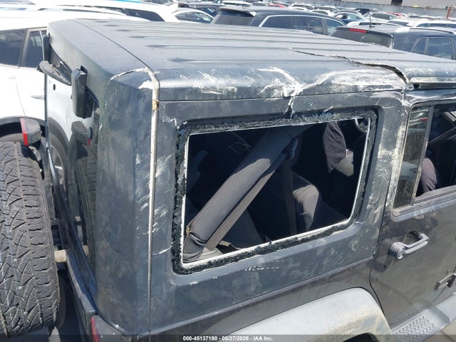 1C4BJWDG5JL831705 Jeep Wrangler Jk Unlimited Sport 4x4