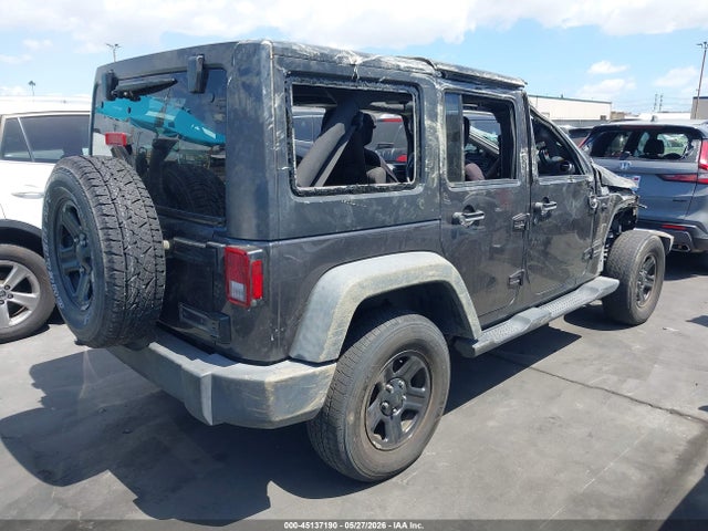 1C4BJWDG5JL831705 Jeep Wrangler Jk Unlimited Sport 4x4