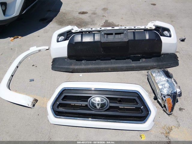 2020 Toyota Tacoma Sr5 V6 მანქანა იყიდება აუქციონზე, vin: 3TMCZ5AN9LM302057, აუქციონის ნომერი: 45137218