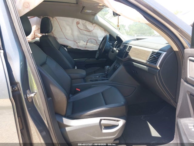 1V2WR2CA8KC607845 Volkswagen ATLAS SE