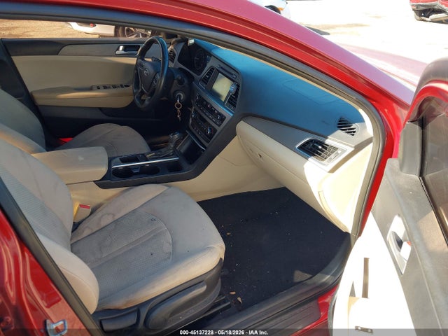 2016 Hyundai Sonata Se მანქანა იყიდება აუქციონზე, vin: 5NPE24AF5GH402846, აუქციონის ნომერი: 45137228