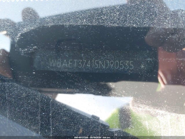 45137255 :رقم المزاد ، WBAET37415NJ90535 vin ، 2005 Bmw 325i مزاد بيع