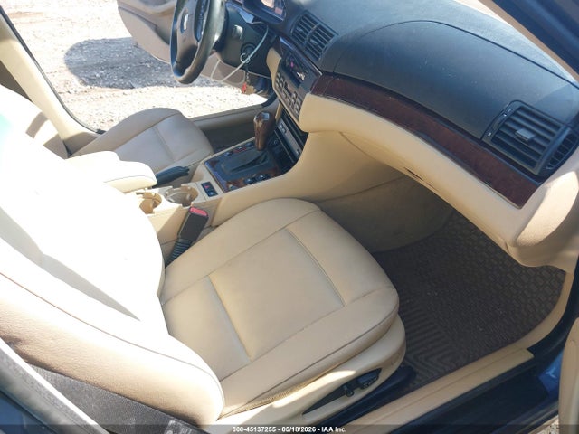 45137255 :رقم المزاد ، WBAET37415NJ90535 vin ، 2005 Bmw 325i مزاد بيع