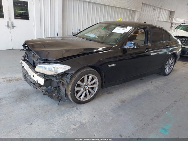 45137304 :رقم المزاد ، WBAFR1C5XBC737475 vin ، 2011 Bmw 528i مزاد بيع