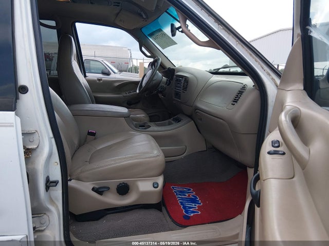 Продаж на аукціоні авто 2000 Ford Expedition Eddie Bauer, vin: 1FMRU17L6YLB05388, номер лоту: 45137314