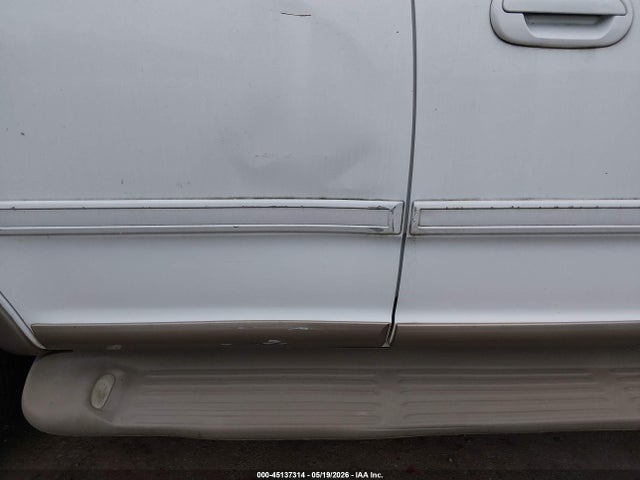 Продаж на аукціоні авто 2000 Ford Expedition Eddie Bauer, vin: 1FMRU17L6YLB05388, номер лоту: 45137314