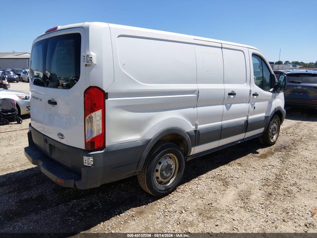 Ford Transit-150 2015 1FTNE1ZM3FKB10055 Image 4