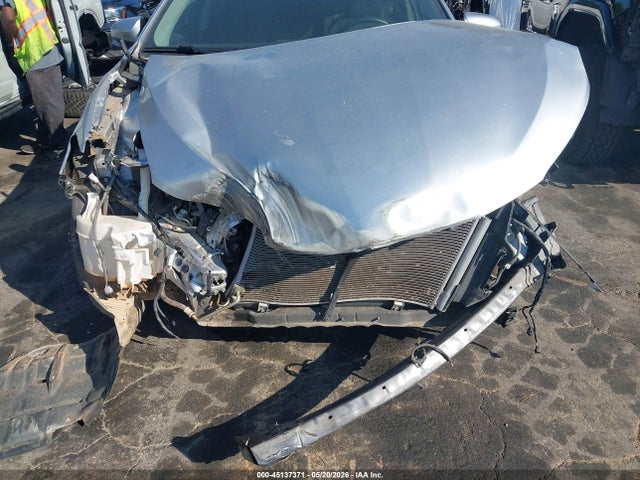 45137371 :رقم المزاد ، 4T1BF1FKXFU476761 vin ، 2015 Toyota Camry Le مزاد بيع