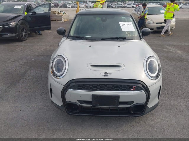 2023 Mini Hardtop Cooper S მანქანა იყიდება აუქციონზე, vin: WMW53DH0XP2S84998, აუქციონის ნომერი: 45137421