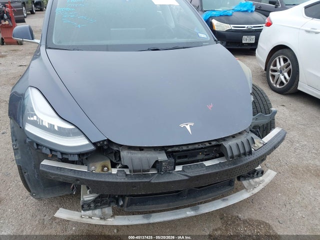 45137425 :رقم المزاد ، 5YJ3E1EB9LF711975 vin ، 2020 Tesla Model 3 Long Range Dual Motor All-wheel Drive مزاد بيع