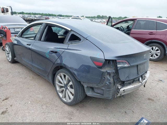 45137425 :رقم المزاد ، 5YJ3E1EB9LF711975 vin ، 2020 Tesla Model 3 Long Range Dual Motor All-wheel Drive مزاد بيع