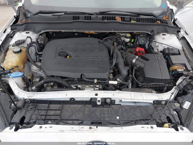 3FA6P0HD1GR115686 Ford FUSION SE