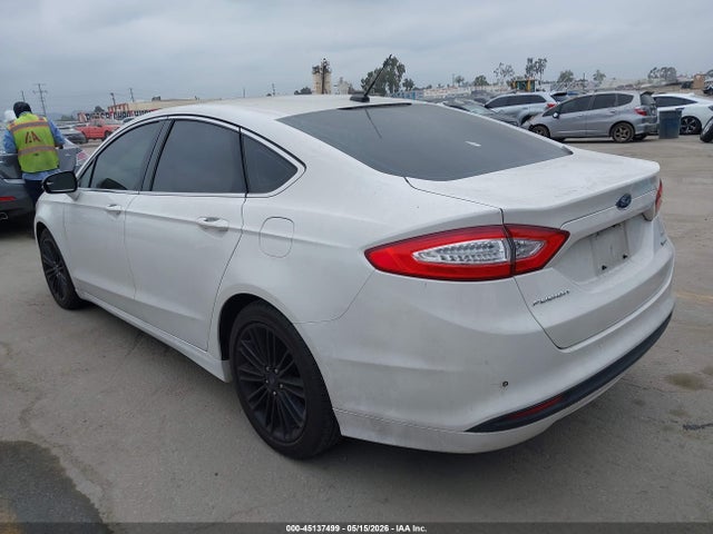 3FA6P0HD1GR115686 Ford FUSION SE