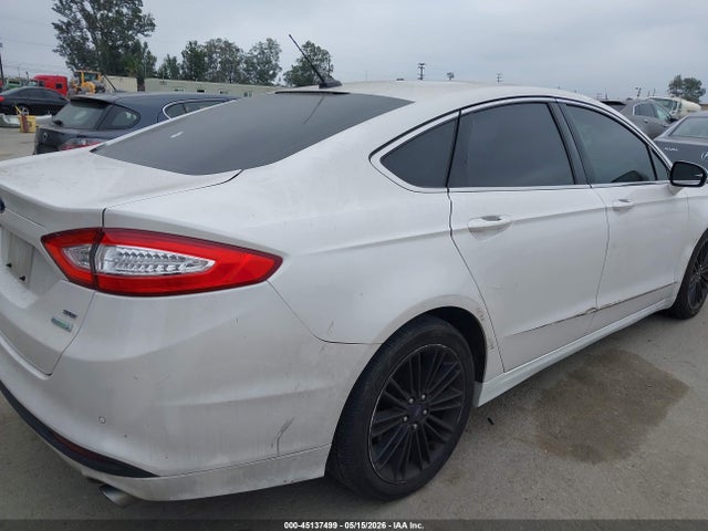 3FA6P0HD1GR115686 Ford FUSION SE