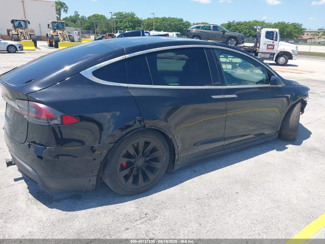 45137530 :رقم المزاد ، 5YJXCDE43KF186128 vin ، 2019 Tesla Model X P100d/performance مزاد بيع