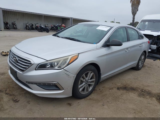 Hyundai SONATA SE 2015 5NPE24AF8FH165252 Image 2