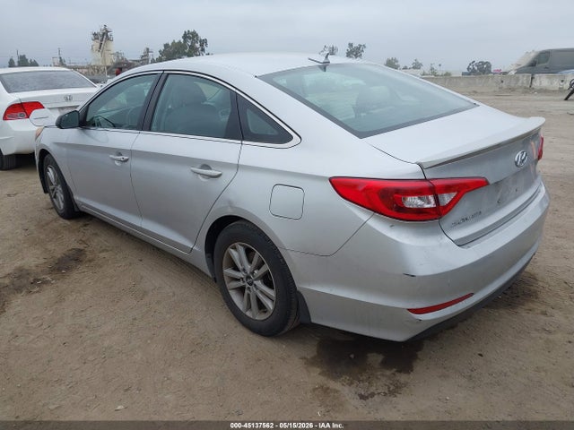 Hyundai SONATA SE 2015 5NPE24AF8FH165252 Image 3