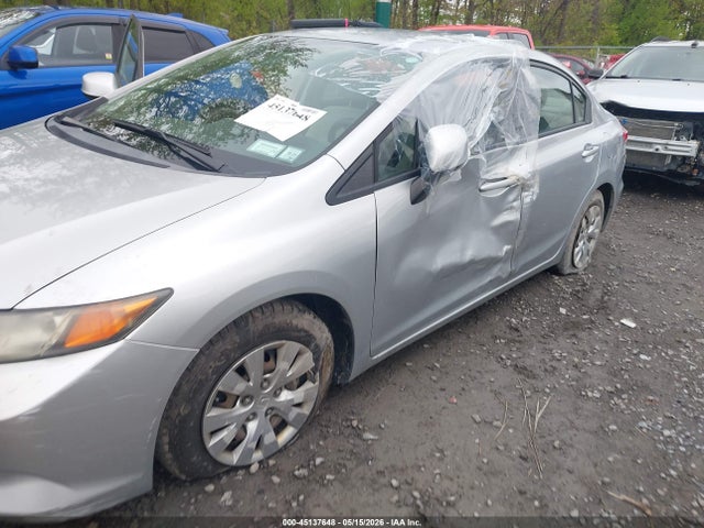 45137648 :رقم المزاد ، 2HGFB2F51CH588219 vin ، 2012 Honda Civic Lx مزاد بيع