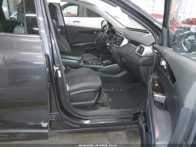 Продажа на аукционе авто 2017 Kia Sorento 2.4l Lx, vin: 5XYPGDA39HG333653, номер лота: 45137660