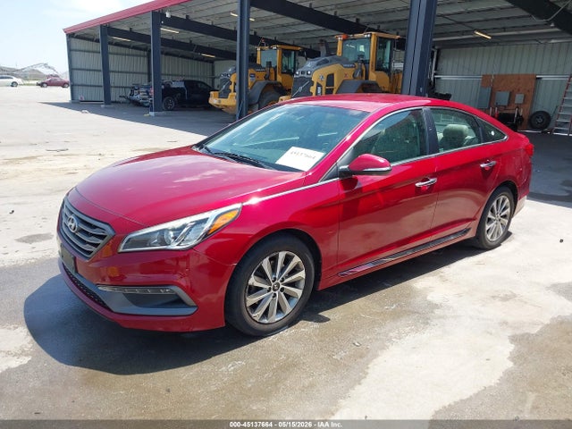Hyundai Sonata Sport 2016 5NPE34AF5GH283001 Image 2