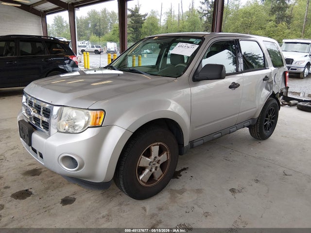45137677 :رقم المزاد ، 1FMCU02739KB86948 vin ، 2009 Ford Escape Xls/xls Manual مزاد بيع