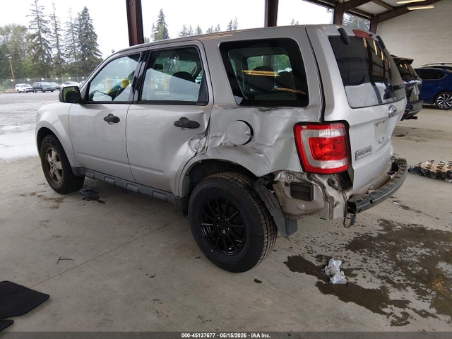 45137677 :رقم المزاد ، 1FMCU02739KB86948 vin ، 2009 Ford Escape Xls/xls Manual مزاد بيع