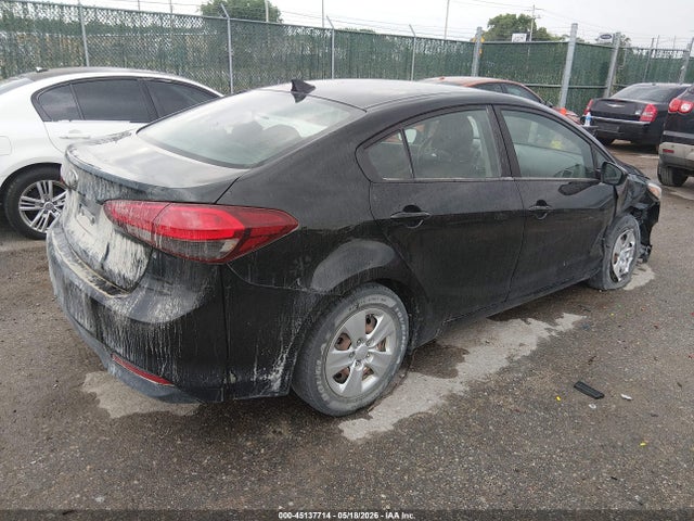 KIA FORTE LX 2017 3KPFK4A70HE058913 Image 4