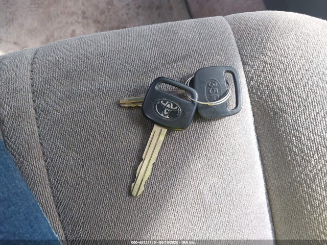 Продажа на аукционе авто 2000 Toyota Camry Ce, vin: 4T1BG22KXYU708982, номер лота: 45137780