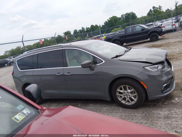 Продажа на аукционе авто 2021 Chrysler Pacifica Touring L, vin: 2C4RC1BGXMR593747, номер лота: 45137829