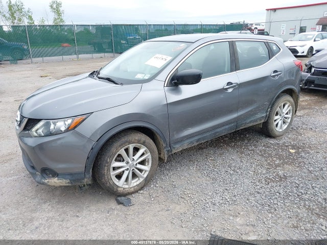 2017 Nissan Rogue Sport S/sv/sl მანქანა იყიდება აუქციონზე, vin: JN1BJ1CR2HW142772, აუქციონის ნომერი: 45137878