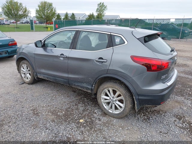2017 Nissan Rogue Sport S/sv/sl მანქანა იყიდება აუქციონზე, vin: JN1BJ1CR2HW142772, აუქციონის ნომერი: 45137878