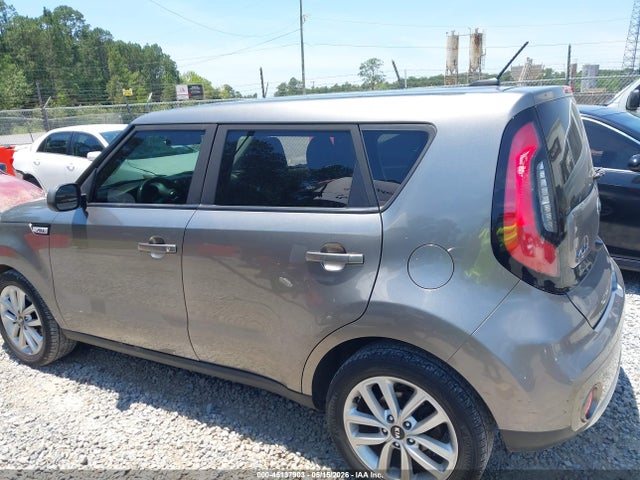 KIA SOUL + 2018 KNDJP3A55J7583590 Image 14