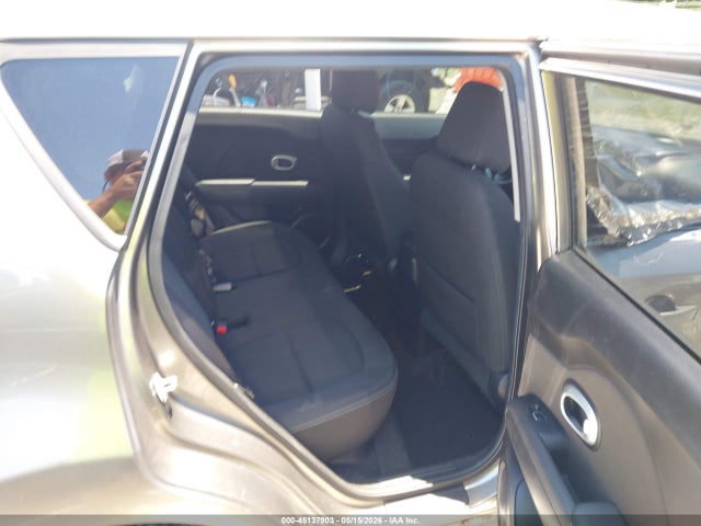 KIA SOUL + 2018 KNDJP3A55J7583590 Image 8