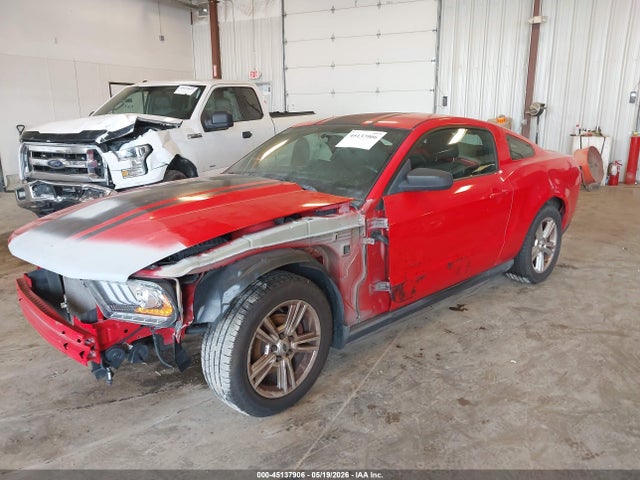 45137906 :رقم المزاد ، 1ZVBP8AN2A5112636 vin ، 2010 Ford Mustang V6/v6 Premium مزاد بيع