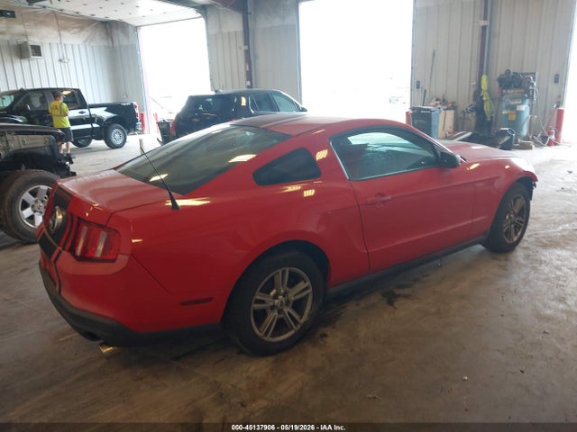 45137906 :رقم المزاد ، 1ZVBP8AN2A5112636 vin ، 2010 Ford Mustang V6/v6 Premium مزاد بيع