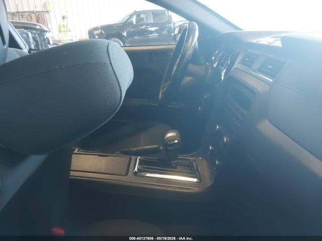 45137906 :رقم المزاد ، 1ZVBP8AN2A5112636 vin ، 2010 Ford Mustang V6/v6 Premium مزاد بيع