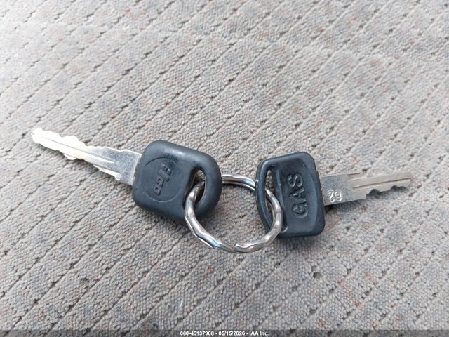 45137908 :رقم المزاد ، 1G2WK52J41F231106 vin ، 2001 Pontiac Grand Prix Se مزاد بيع